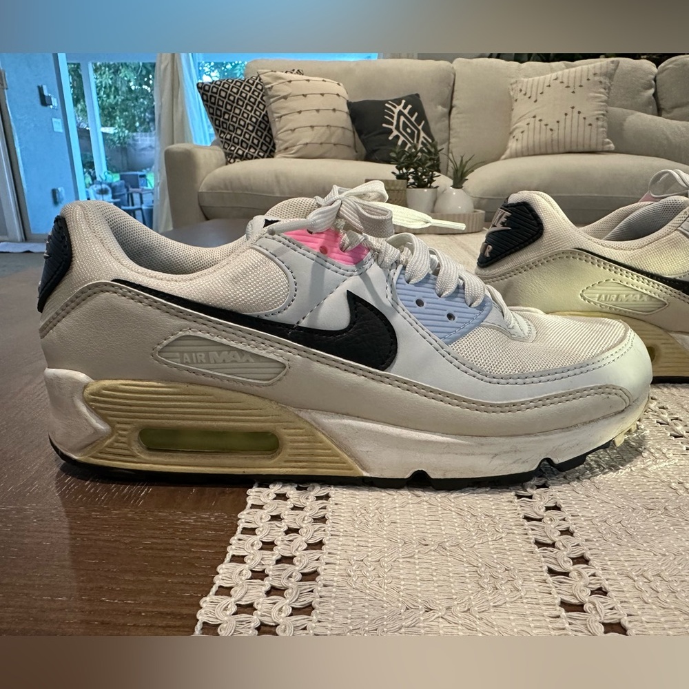 Nike Air Max Women's White and Black Sneakers